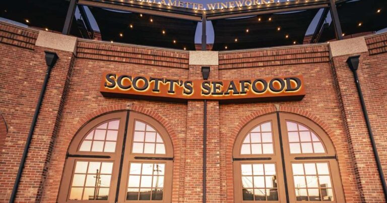 ScottsSeafoodDG 768x402