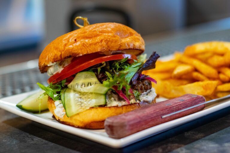 OutOfBoundsBurger 768x512