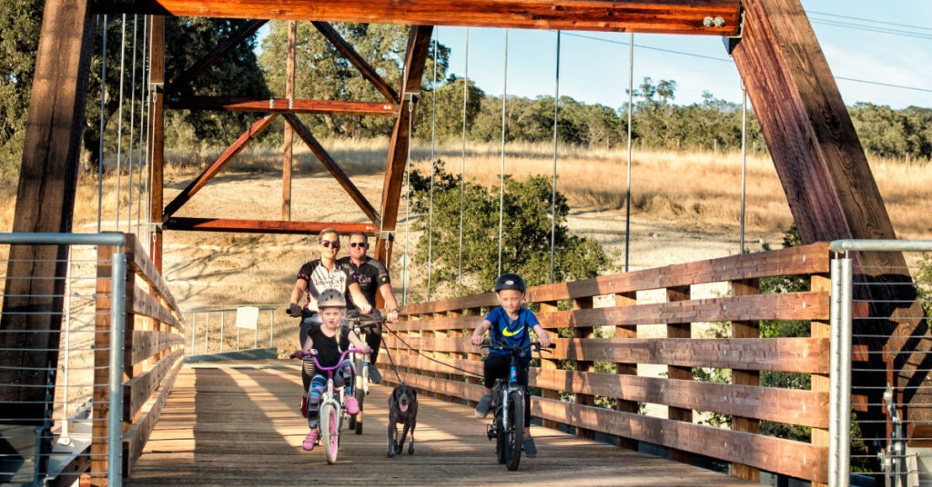 family cycling johnny cash trail